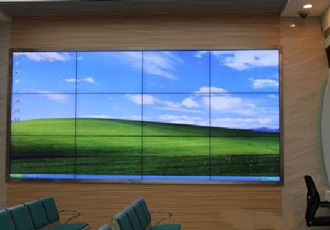 甘洛液晶拼接屏的另类用法。